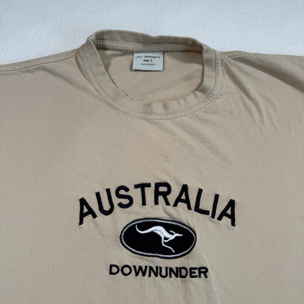 Australia Downunder beige embroidered graphic t-shirt kangaroo shirt size large - Picture 2 of 8